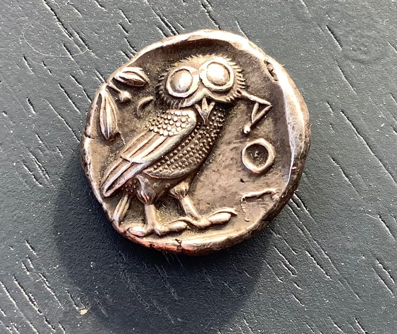 ATTICA, Athens, AR Tetradrachm, late standardised type, c. 440-405, helmeted head of Athena right, rev. owl standing right, olive sprig to left, a?e to right, all within incuse square, 17.5g, 22mm